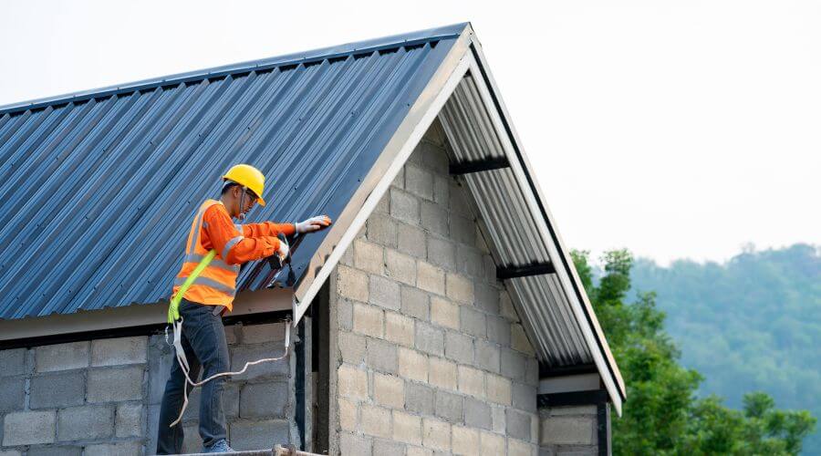 Expert Emergency Roof Repairs services in Breezy Point, NY